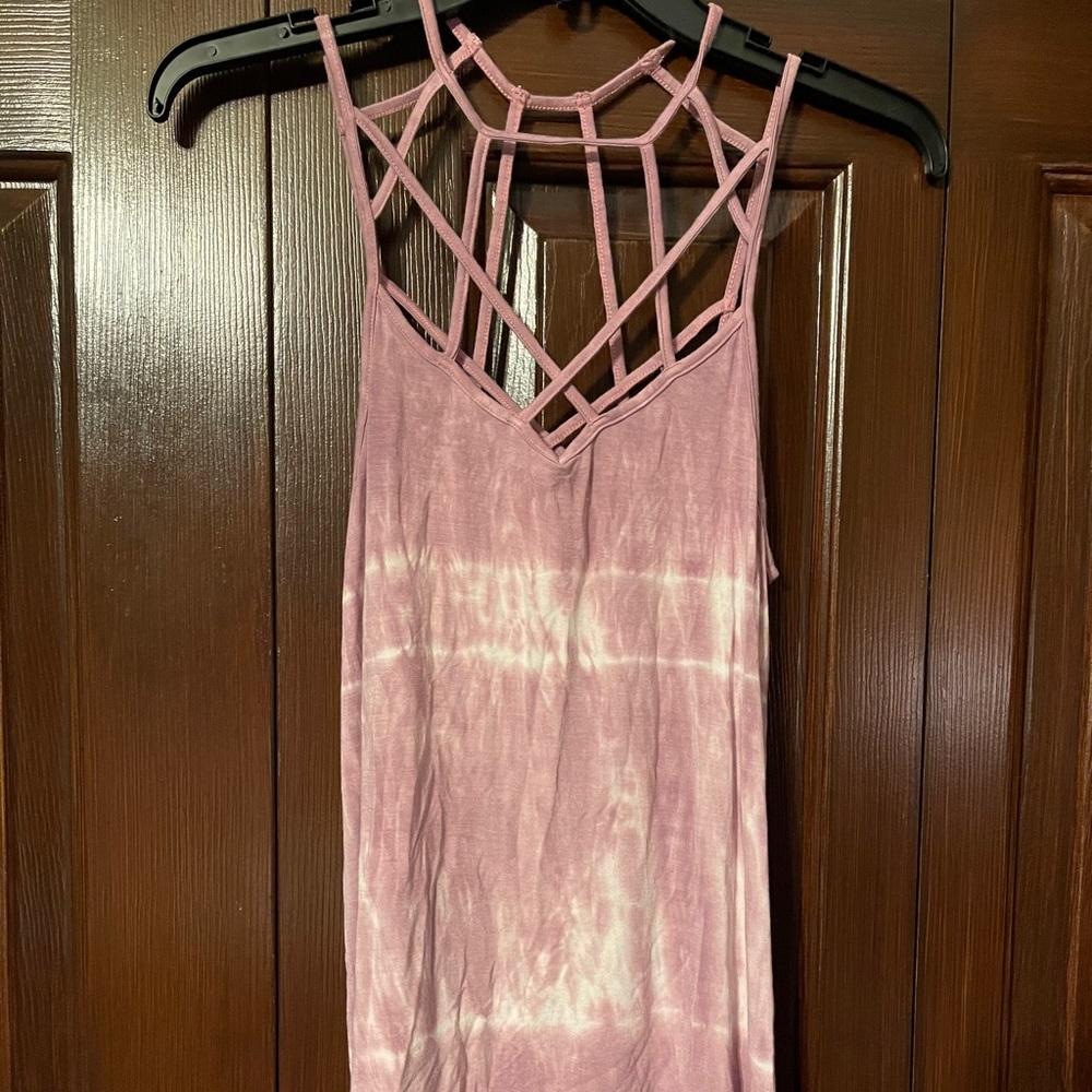 TIE DYE CRISS CROSS NECKLINE TANK TOP!!